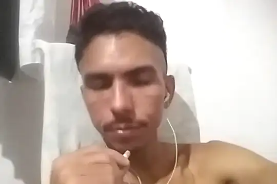 MagrinhoSaradoo online show from March 3, 2025, 5:39 pm