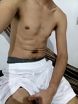 MagrinhoSaradoo online show from February 5, 2026, 2:22 pm