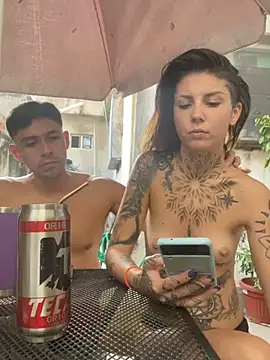 Snapshot of Izy_cute_ chatting on February 2, 2025, 11:21 pm Izy cute online show from February 2, 2025, 11:21 pm