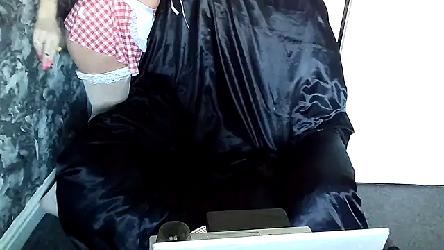 ImogenBrooke online show from March 6, 2025, 10:20 am