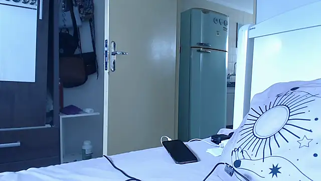 loirascorpio online show from January 29, 2025, 12:24 pm