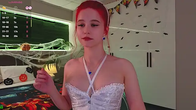 Rina Red online show from October 30, 2025, 1:40 am