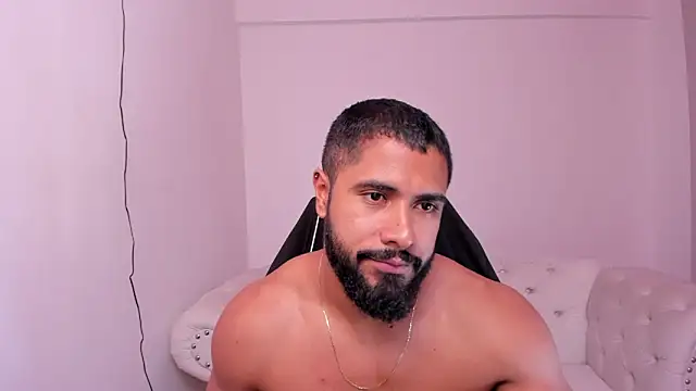 Santiago huntt online show from February 26, 2025, 3:52 pm