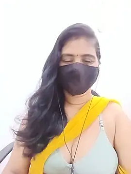 Snapshot of Lucky-Deepthi chatting on June 21, 2026, 2:47 am Lucky-Deepthi online show from June 21, 2026, 2:47 am