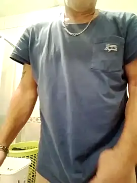 aigledauphin online show from September 27, 2025, 5:34 am