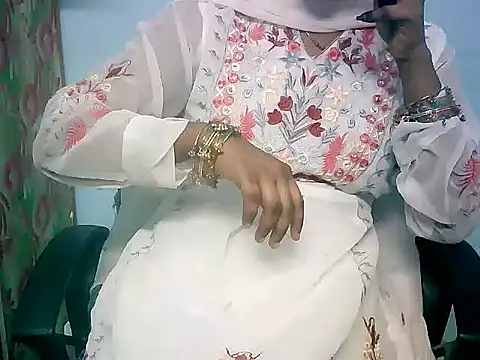 Barbie 183 online show from March 19, 2026, 5:44 am