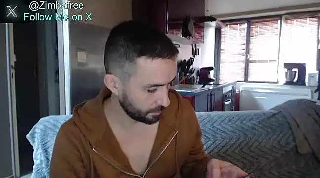 Snapshot of Ziimbafreee chatting on January 4, 2025, 11:11 am Ziimbafreee online show from January 4, 2025, 11:11 am