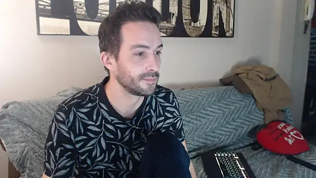 Snapshot of Ziimbafreee chatting on October 6, 2025, 5:10 pm Ziimbafreee online show from October 6, 2025, 5:10 pm