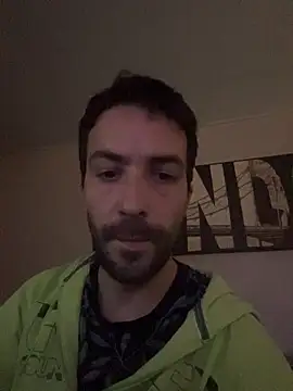 Snapshot of Ziimbafreee chatting on October 8, 2025, 10:13 am Ziimbafreee online show from October 8, 2025, 10:13 am