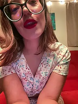 MadameNat online show from March 18, 2025, 8:03 am