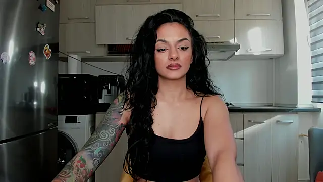 Snapshot of NNNoire chatting on January 28, 2025, 8:57 am NNNoire online show from January 28, 2025, 8:57 am