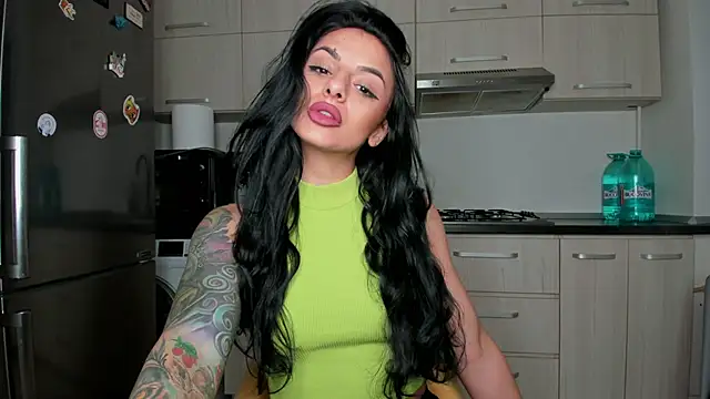 Snapshot of NNNoire chatting on February 7, 2025, 3:08 pm NNNoire online show from February 7, 2025, 3:08 pm