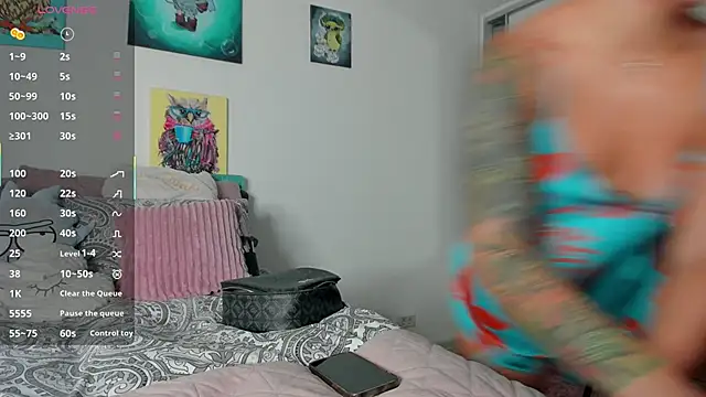 Snapshot of NNNoire chatting on October 23, 2025, 12:37 pm NNNoire online show from October 23, 2025, 12:37 pm