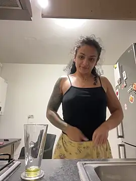 Snapshot of NNNoire chatting on October 24, 2025, 4:47 pm NNNoire online show from October 24, 2025, 4:47 pm