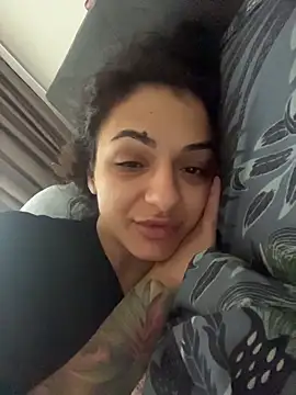 Snapshot of NNNoire chatting on November 2, 2025, 11:23 am NNNoire online show from November 2, 2025, 11:23 am