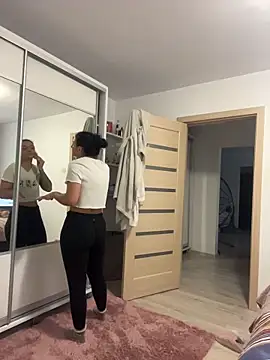 NNNoire online show from November 12, 2025, 10:15 am