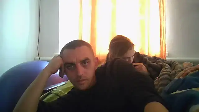 Snapshot of ParaFox chatting on October 14, 2025, 1:01 pm ParaFox online show from October 14, 2025, 1:01 pm