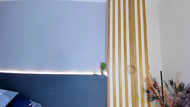 sara  jones gh online show from September 24, 2025, 11:24 am