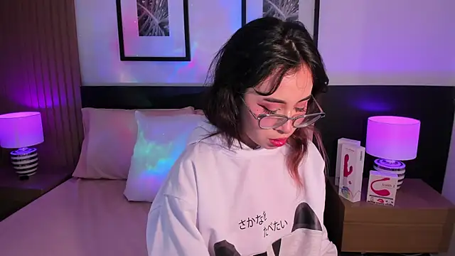 Snapshot of vi_anaya chatting on October 17, 2025, 11:35 am vi anaya online show from October 17, 2025, 11:35 am