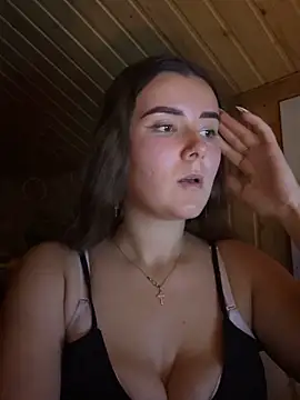 mewKate online show from October 7, 2025, 4:48 pm