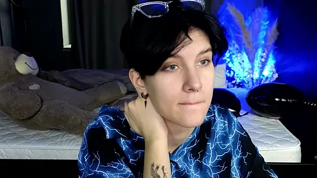 Snapshot of Hyeon_Jin chatting on March 11, 2025, 1:34 pm Hyeon Jin online show from March 11, 2025, 1:34 pm