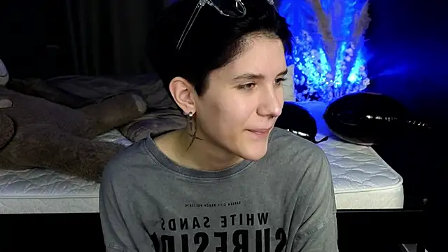 Snapshot of Hyeon_Jin chatting on March 11, 2025, 7:47 pm Hyeon Jin online show from March 11, 2025, 7:47 pm