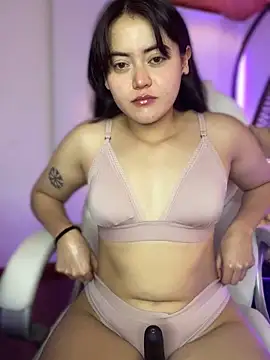 Camila pinkk online show from January 16, 2026, 4:33 pm