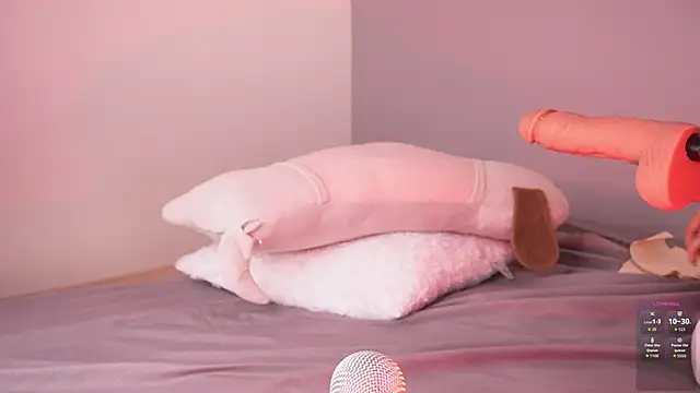 larastanford1 online show from February 11, 2026, 2:27 am