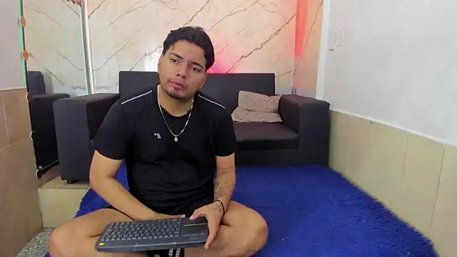 EnriquevillaF online show from September 14, 2025, 12:04 pm