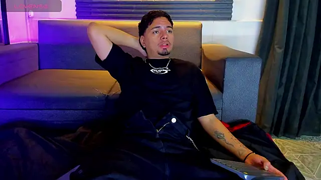 EnriquevillaF online show from September 25, 2025, 11:58 am