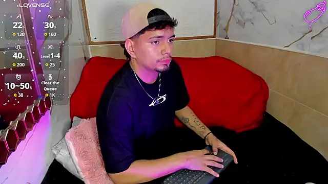 EnriquevillaF online show from October 2, 2025, 12:23 pm