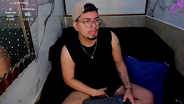 EnriquevillaF online show from October 6, 2025, 12:13 pm