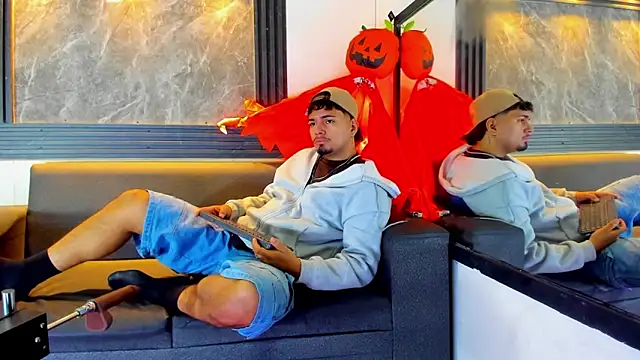 EnriquevillaF online show from October 9, 2025, 12:25 pm