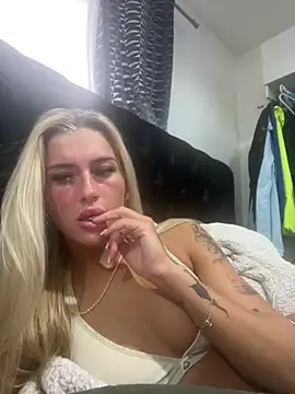 PrettyPrincess69x online show from February 7, 2025, 10:40 am