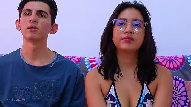 Snapshot of Ana_and_Leo chatting on February 7, 2025, 3:41 pm Ana and Leo online show from February 7, 2025, 3:41 pm