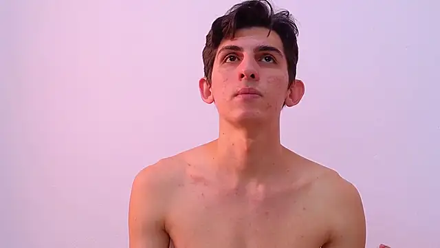 Snapshot of Ana_and_Leo chatting on March 3, 2025, 12:58 pm Ana and Leo online show from March 3, 2025, 12:58 pm