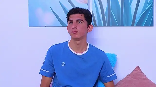 Snapshot of Ana_and_Leo chatting on October 27, 2025, 4:00 pm Ana and Leo online show from October 27, 2025, 4:00 pm