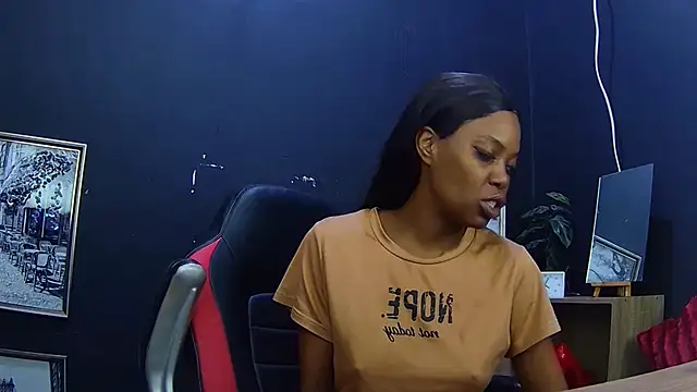 Ebonydivaxxx online show from September 18, 2025, 6:59 am