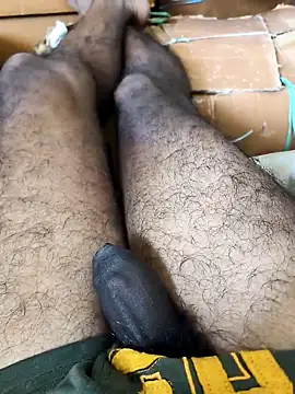 vannaaaa100 online show from November 7, 2025, 8:03 am