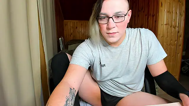 Snapshot of ScanDarky chatting on March 3, 2025, 3:52 am ScanDarky online show from March 3, 2025, 3:52 am