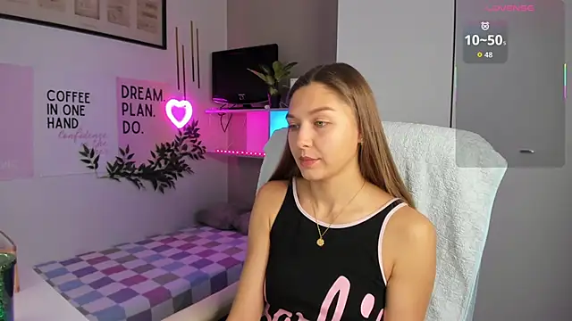 SofiaLolipop online show from November 28, 2025, 7:33 am