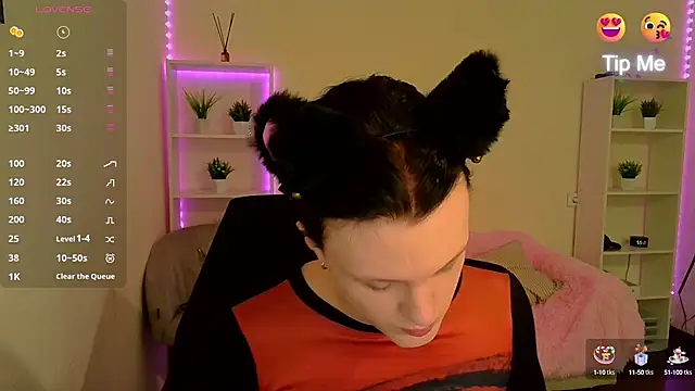 DianaRadrigo online show from January 24, 2025, 8:23 am