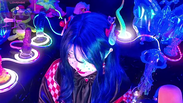 LaytonBox online show from February 19, 2026, 2:02 pm