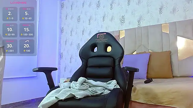 Axel tay online show from October 4, 2025, 3:37 am