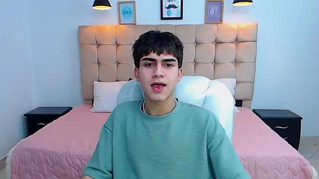 Tommy18   online show from January 14, 2025, 6:02 am