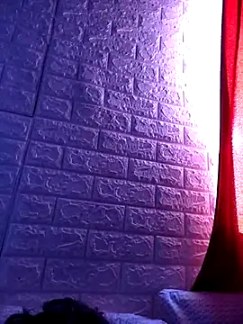 Snapshot of cristalrub13 chatting on February 23, 2025, 10:42 pm cristalrub13 online show from February 23, 2025, 10:42 pm