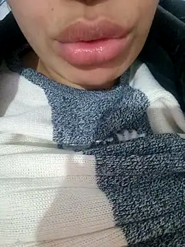 nonalona199999 online show from March 1, 2025, 8:31 pm