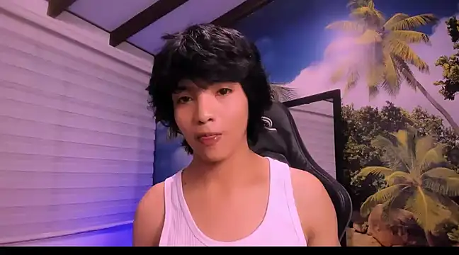 AllanYong18 online show from January 23, 2025, 3:58 am