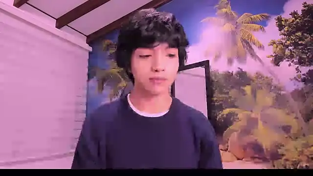 AllanYong18 online show from February 9, 2025, 2:28 am