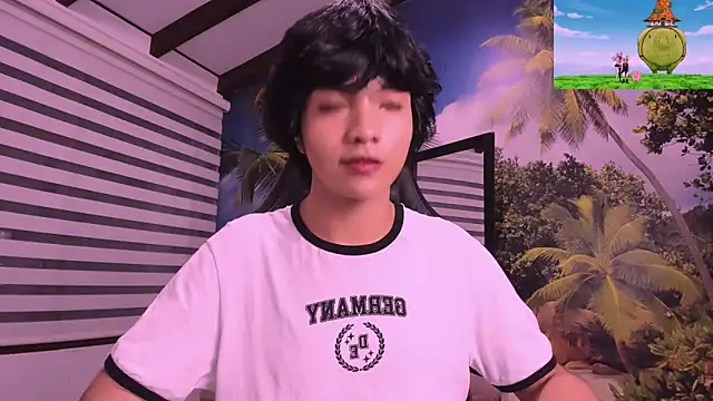 AllanYong18 online show from February 20, 2025, 9:22 am